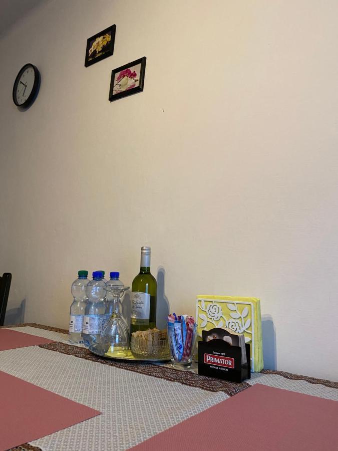 Apartamento Pod Náchodským zámkem Exterior foto